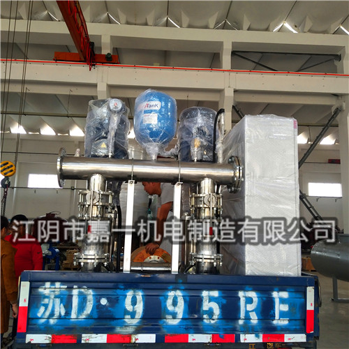 山西客戶預(yù)定的生活加壓箱泵一體化設(shè)備，全自動軟化水設(shè)備以及膨脹罐發(fā)貨啦！